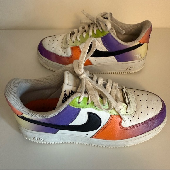 Women's Nike Air Force 1 Low Bright Multi-Color Gradient Shoes Sneakers Size 7.5 - Picture 3 of 16